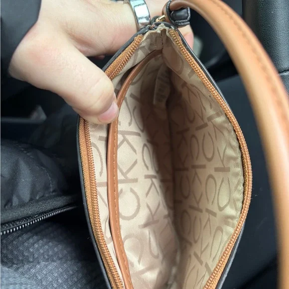 Calvin Klein wristlet - Picture 3 of 3